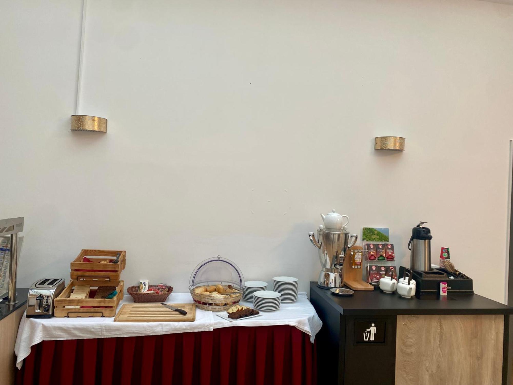 Trip Inn Hotel Duesseldorf Нойс Екстериор снимка