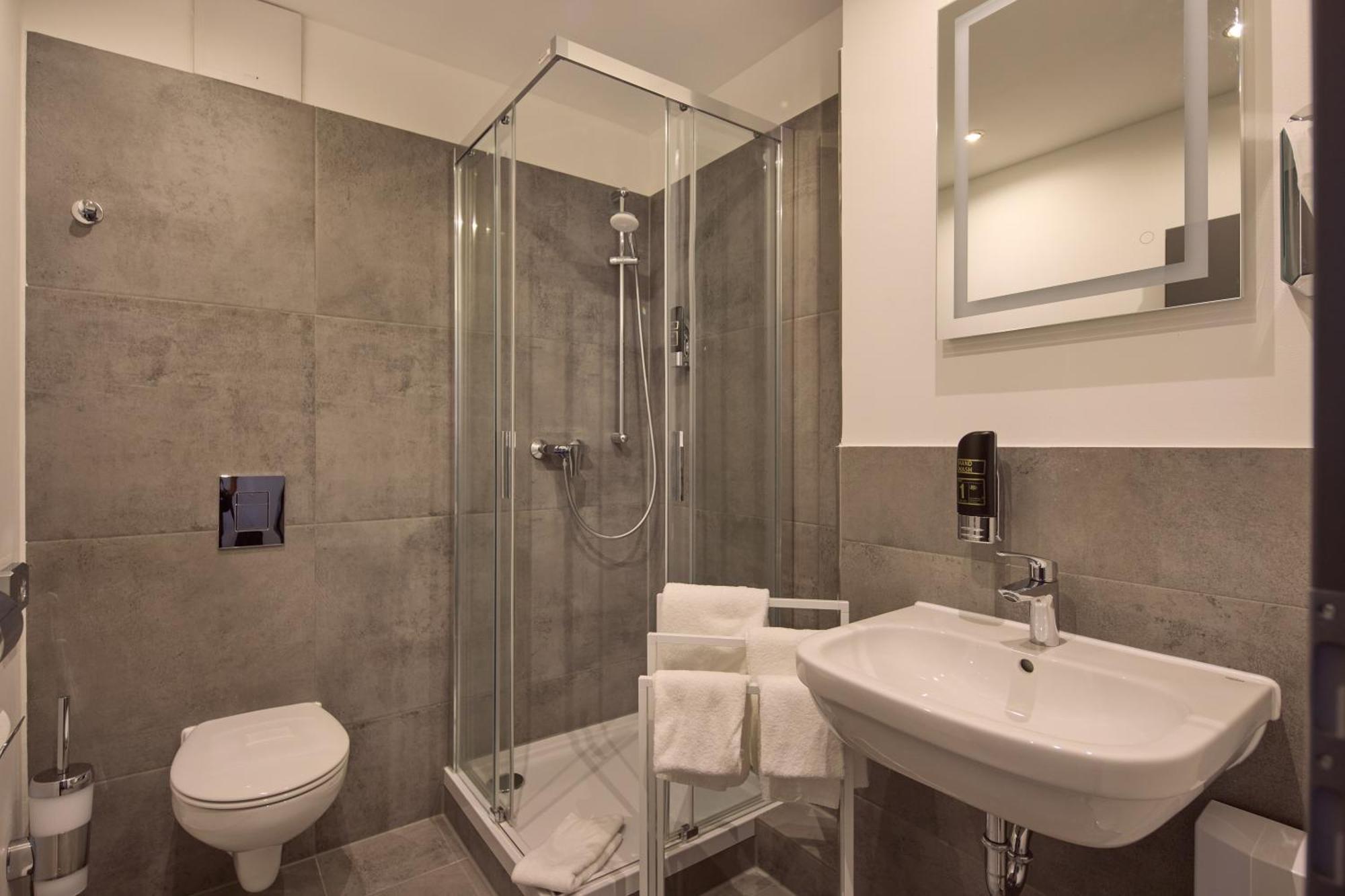 Trip Inn Hotel Duesseldorf Нойс Екстериор снимка